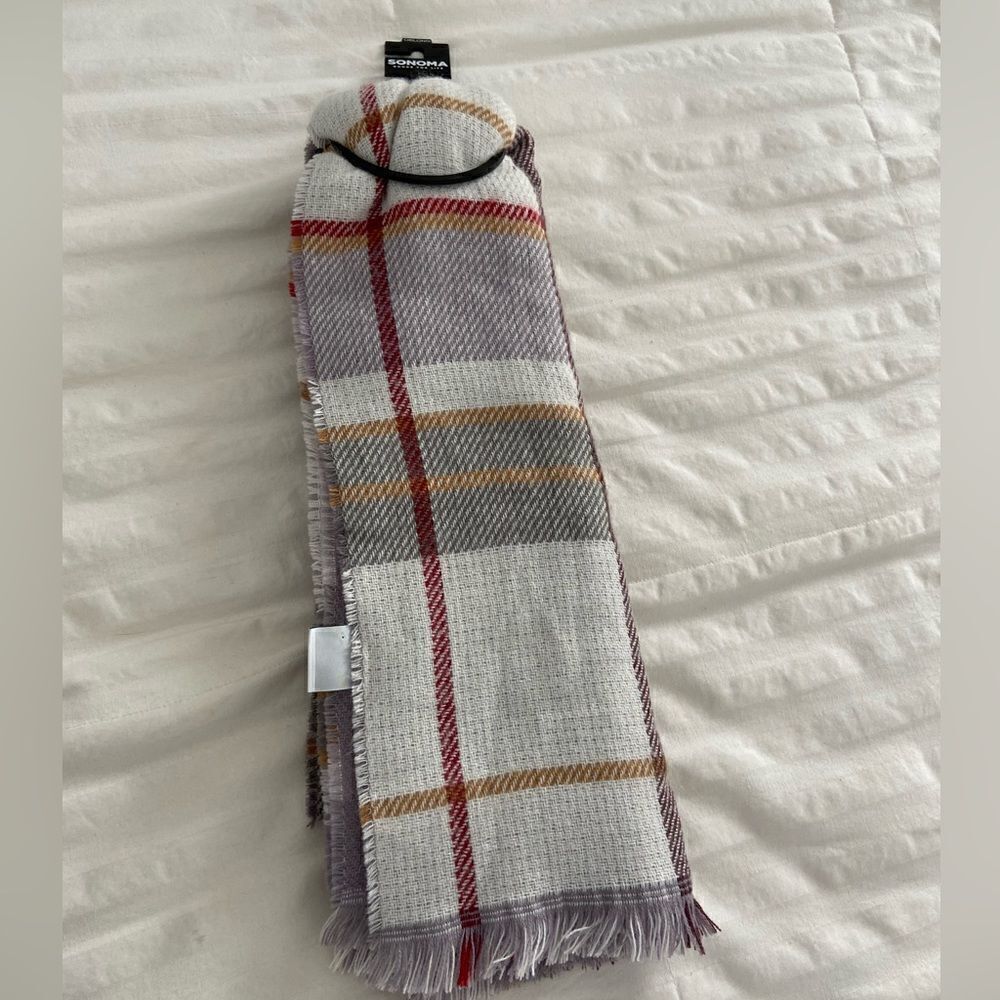 Sonoma NWT Flannel Blanket Scarf raw edging - Picture 2 of 5
